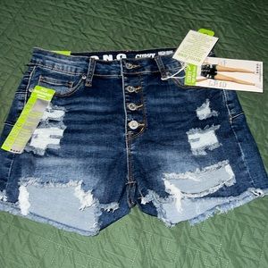 S.O.N.G. Curvy high rise shorts size 7/28 NWT
